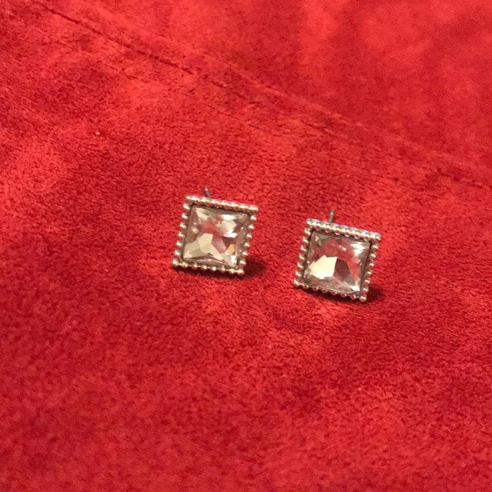 Square cubic zirconia studs
